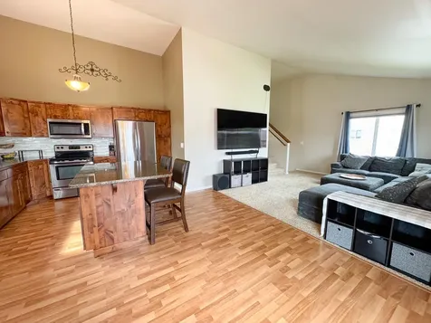 2613 56th Avenue S Fargo ND 58104