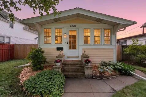 4232 33rd Avenue S Minneapolis MN 55406