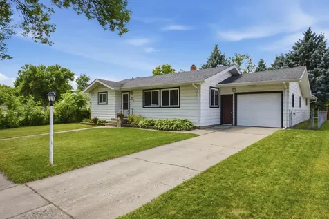 809 19th Street N Moorhead MN 56560