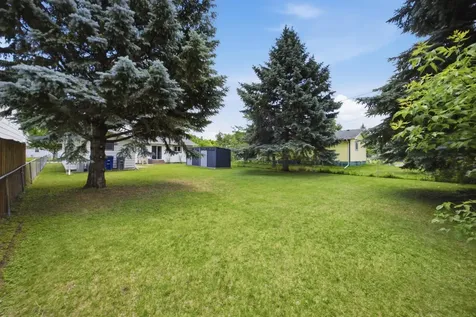 809 19th Street N Moorhead MN 56560