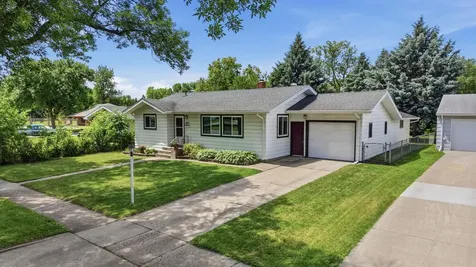 809 19th Street N Moorhead MN 56560