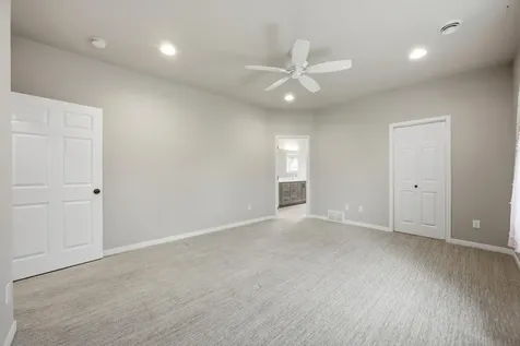 4881 Bluebell Loop S Fargo ND 58104