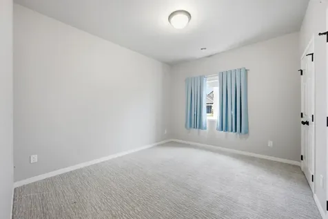 4881 Bluebell Loop S Fargo ND 58104