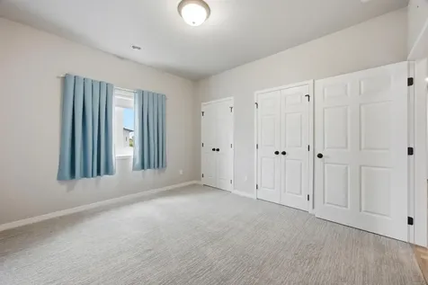 4881 Bluebell Loop S Fargo ND 58104