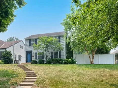1626 Pinehurst Avenue Saint Paul MN 55116