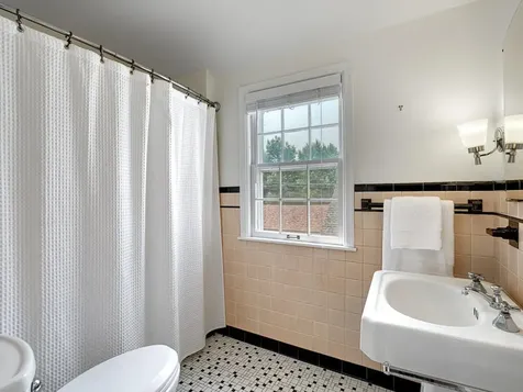 1626 Pinehurst Avenue Saint Paul MN 55116
