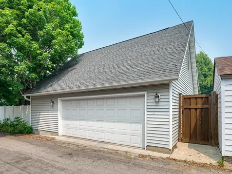 1626 Pinehurst Avenue Saint Paul MN 55116