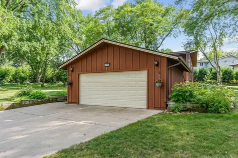 6041 Sumter Place N New Hope MN 55428