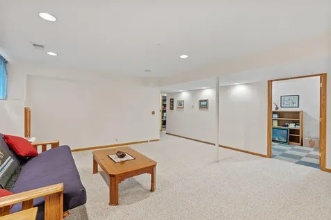6041 Sumter Place N New Hope MN 55428