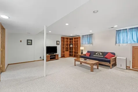 6041 Sumter Place N New Hope MN 55428
