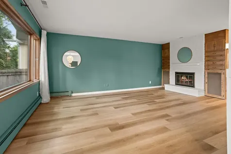 2509 Elm Street N Fargo ND 58102