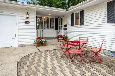 2509 Elm Street N Fargo ND 58102