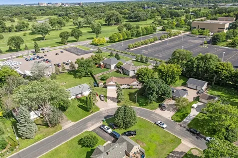 400 Decatur Avenue N Golden Valley MN 55427