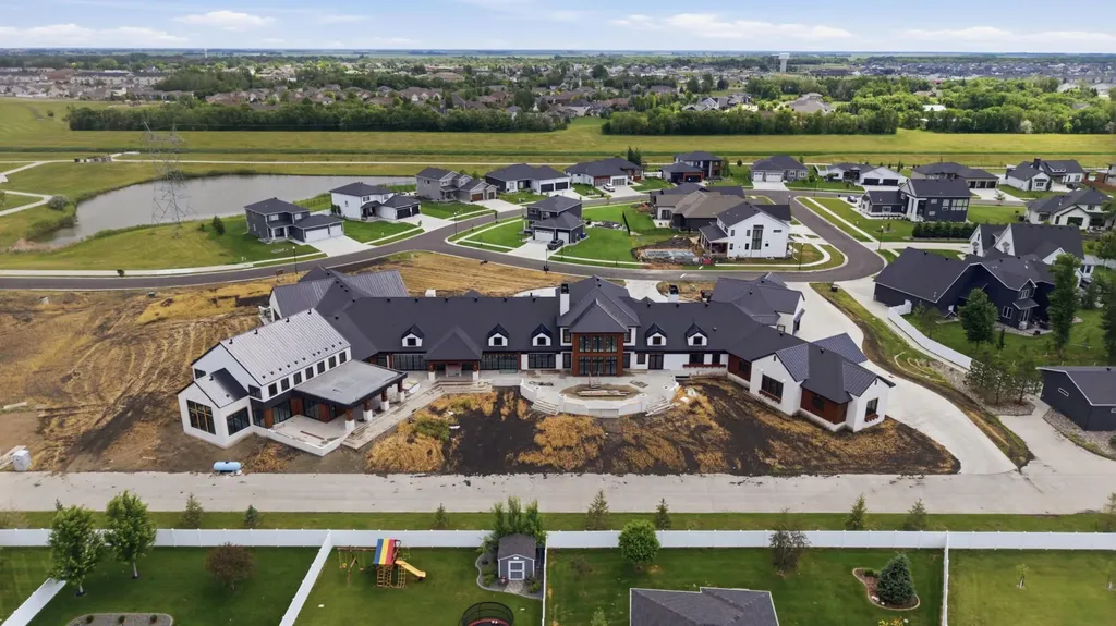 6025 Prairie Grove Court S Fargo ND 58104