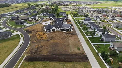 6025 Prairie Grove Court S Fargo ND 58104