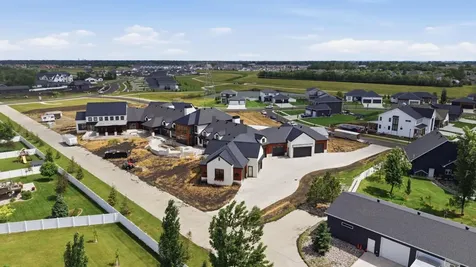 6025 Prairie Grove Court S Fargo ND 58104
