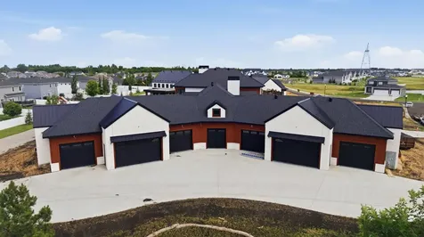 6025 Prairie Grove Court S Fargo ND 58104