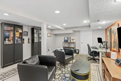 1124 Rhode Island Avenue N Golden Valley MN 55427