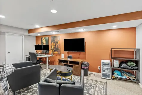 1124 Rhode Island Avenue N Golden Valley MN 55427