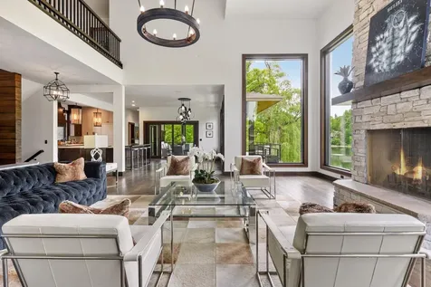 6816 Cheyenne Circle Edina MN 55439