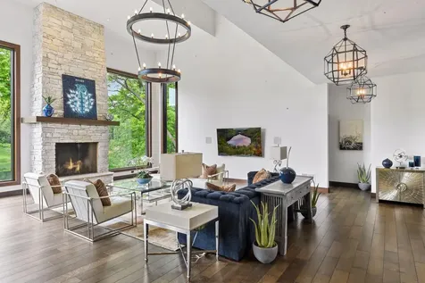 6816 Cheyenne Circle Edina MN 55439