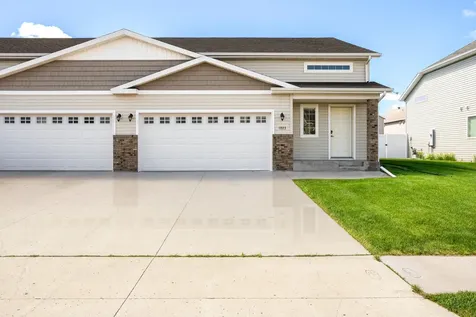 1023 29th Avenue W West Fargo ND 58078