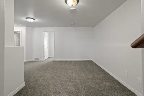 1023 29th Avenue W West Fargo ND 58078