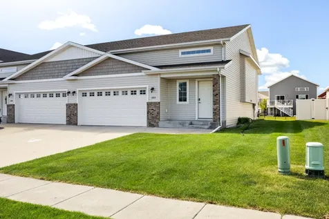 1023 29th Avenue W West Fargo ND 58078