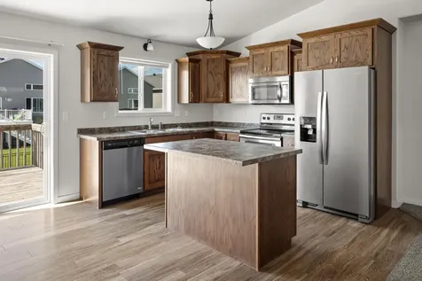 1023 29th Avenue W West Fargo ND 58078