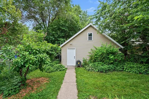 998 Minnehaha Avenue W Saint Paul MN 55104