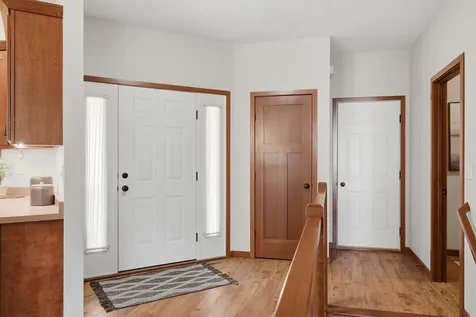 1023 Woodland Drive Hastings MN 55033