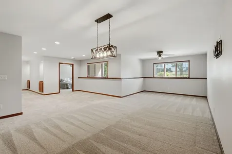 1023 Woodland Drive Hastings MN 55033