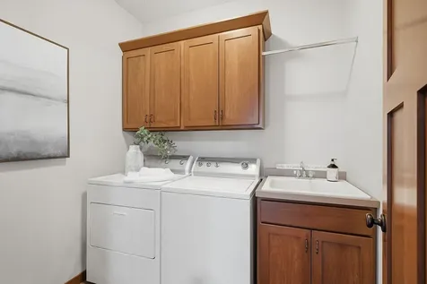 1023 Woodland Drive Hastings MN 55033