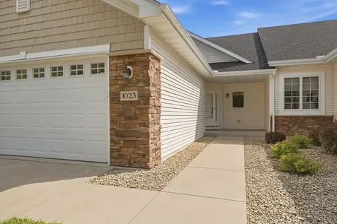 1023 Woodland Drive Hastings MN 55033