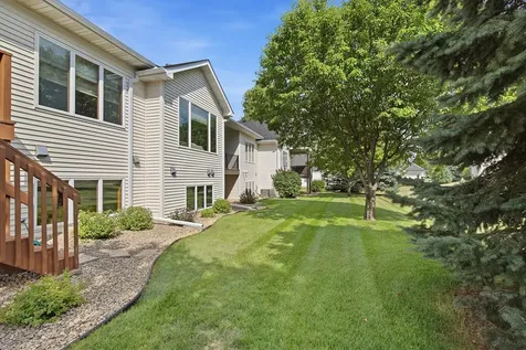 1023 Woodland Drive Hastings MN 55033