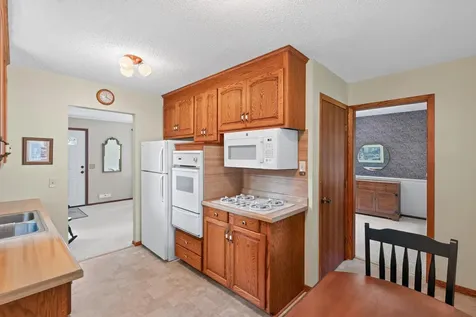 6618 Fairview Avenue N Crystal MN 55428