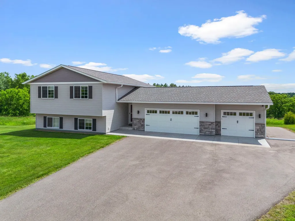 48089 Autumn Court Stanchfield MN 55080