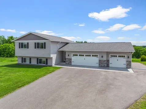 48089 Autumn Court Stanchfield MN 55080