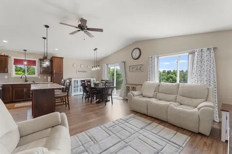 48089 Autumn Court Stanchfield MN 55080