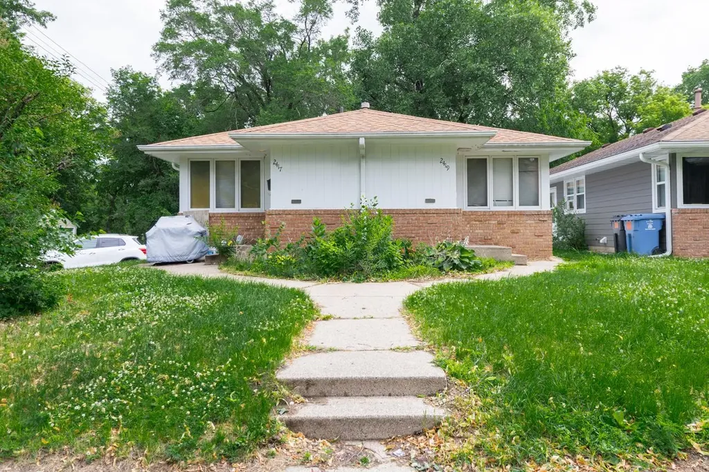 2417 Cole Avenue SE Minneapolis MN 55414