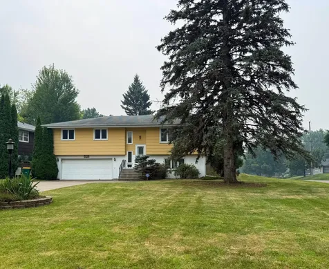 3830 Idaho Avenue N Crystal MN 55427