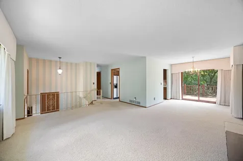 3830 Idaho Avenue N Crystal MN 55427