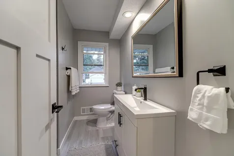 715 Logan Avenue N Minneapolis MN 55411