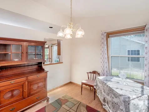 2144 Albemarle Court N Roseville MN 55113