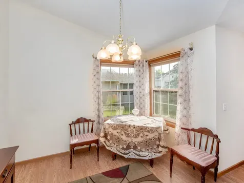 2144 Albemarle Court N Roseville MN 55113