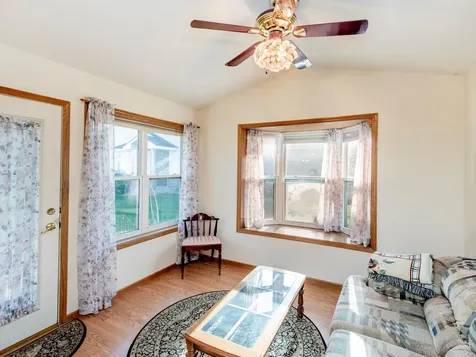2144 Albemarle Court N Roseville MN 55113