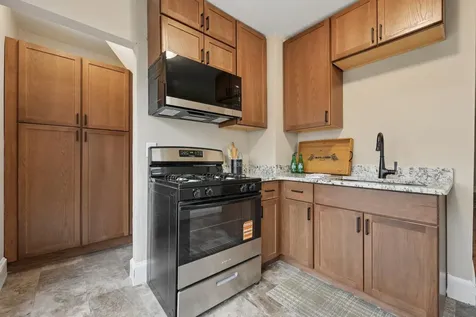 2811 Dupont Avenue N Minneapolis MN 55411