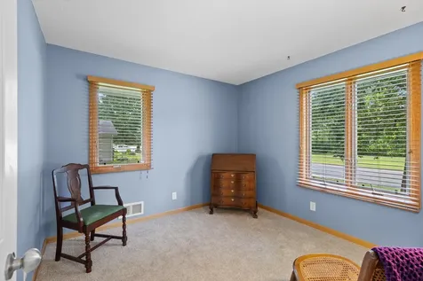 917 Arbogast Street Shoreview MN 55126