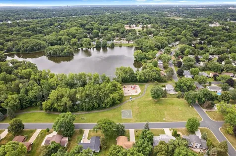 917 Arbogast Street Shoreview MN 55126
