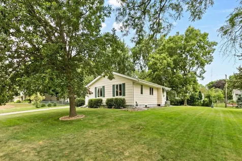 917 Arbogast Street Shoreview MN 55126